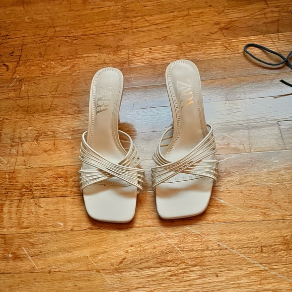 Zara Beige Strappy Heels - Picture 2 of 3